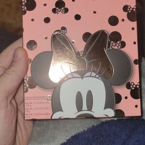 Disney Minnie mouse eye shadow
